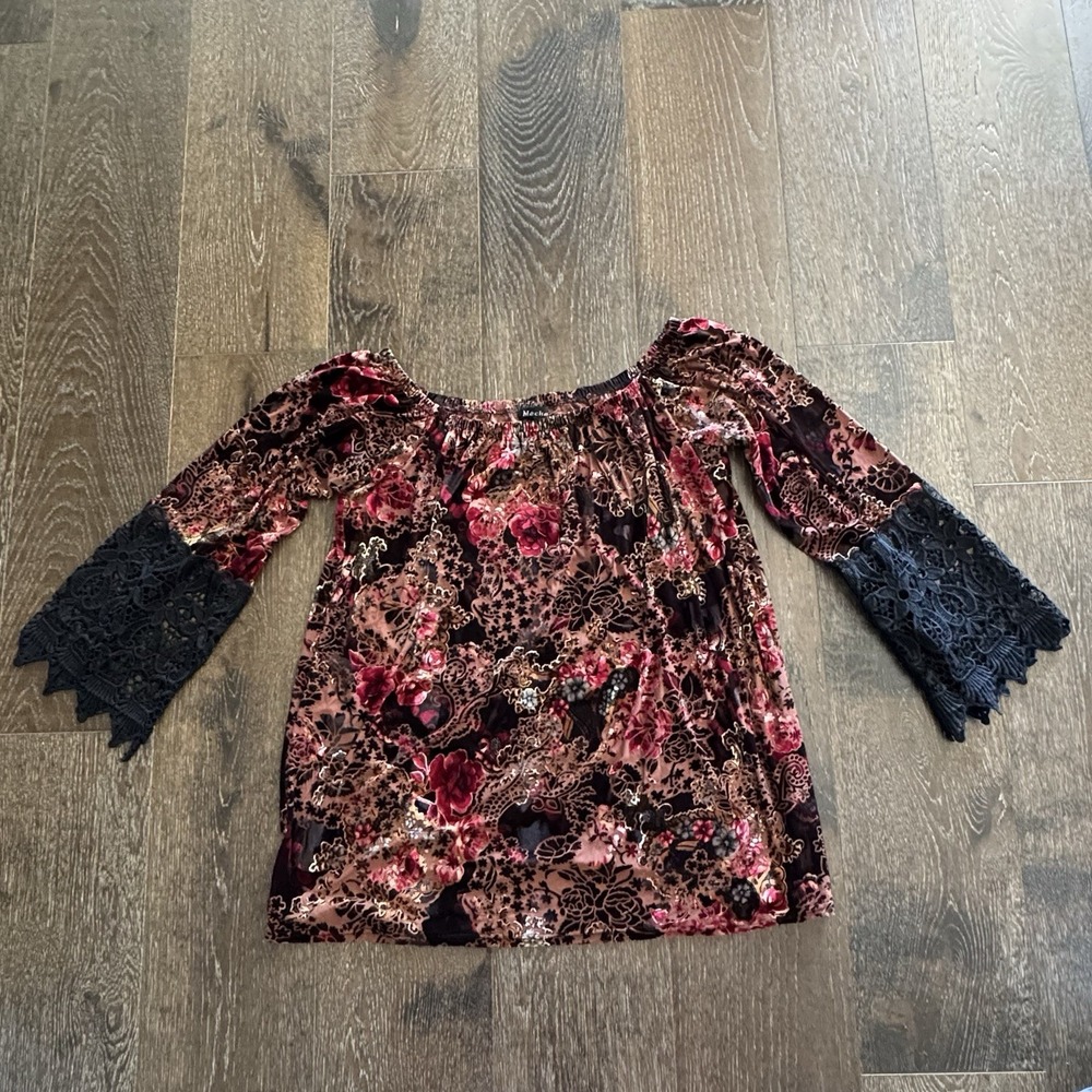 Vtg Mechant Y2K Velvet Burnout‎ Top Size L Off Shoulder Crocheted Sleeves Boho